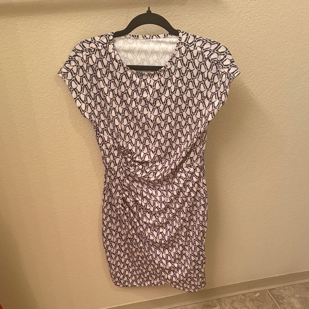 Black and Cream Geometric Ruched Sheath Dress